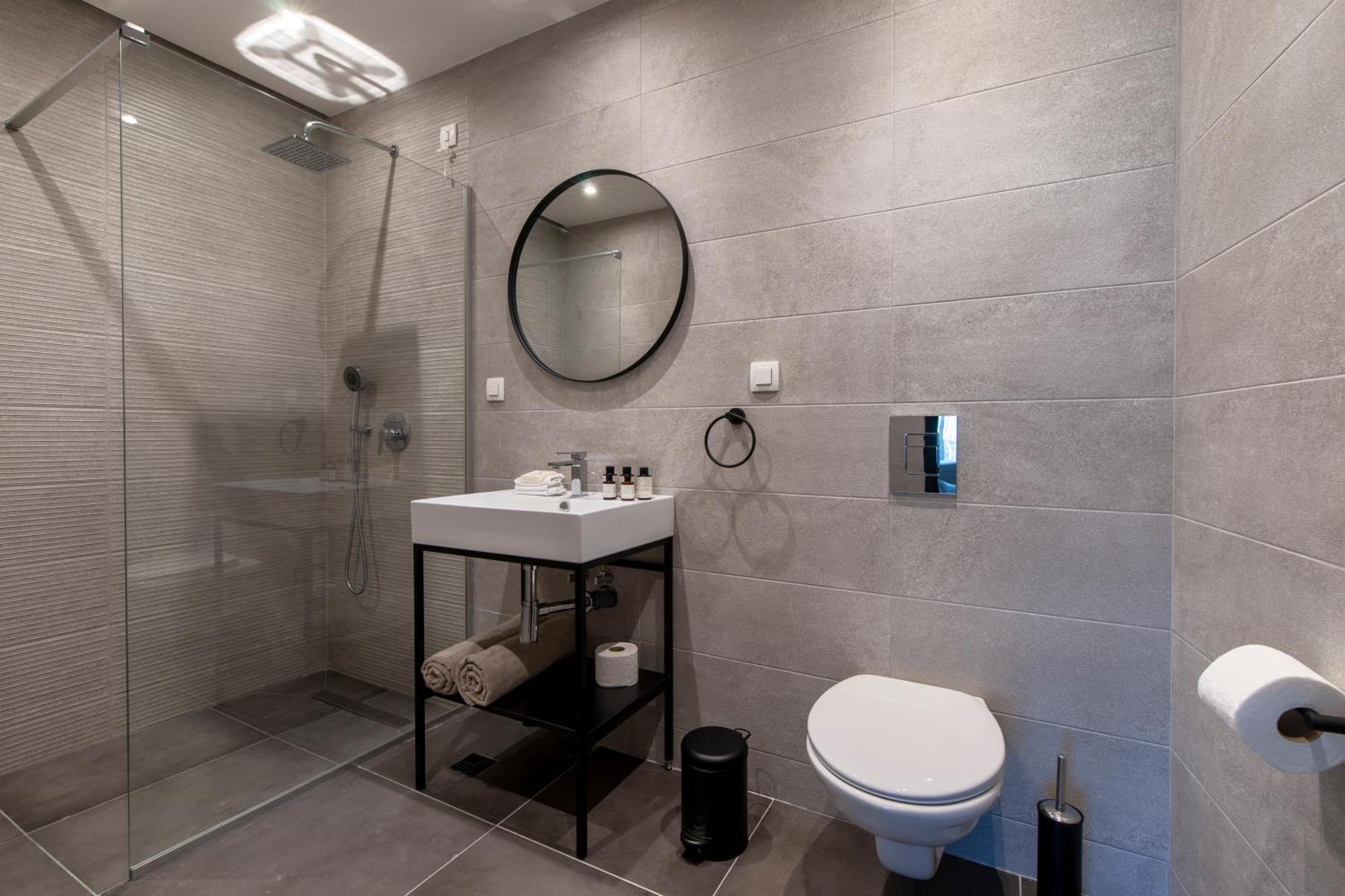 Soho Suites Bar Bagian luar foto